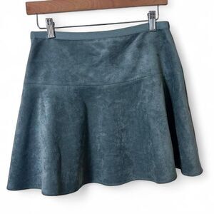 BCBG Maxazria Mint Green Suede Like Mini skirt size small